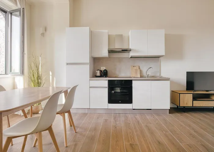 Hostmate - - Doria - Stazione Apartament *